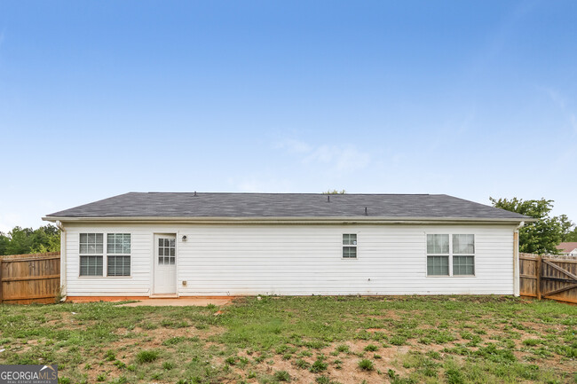 Building Photo - 140 Bramble Bush Trail