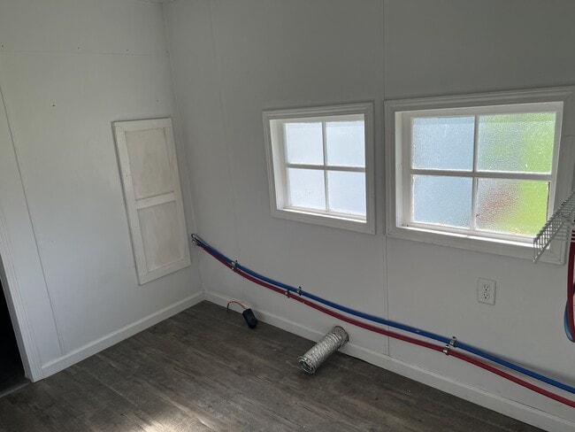Building Photo - 1092 Co Rd 8