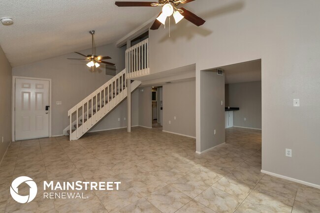 Building Photo - 4946 Camphor Ave