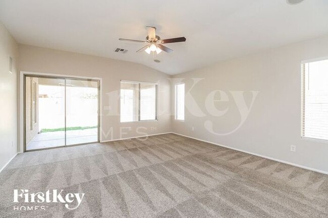 Building Photo - 3842 E Aragonite Ln