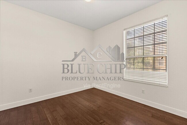 Building Photo - 6402 Cava Alta Dr