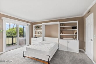 Building Photo - 3940 E Timrod St