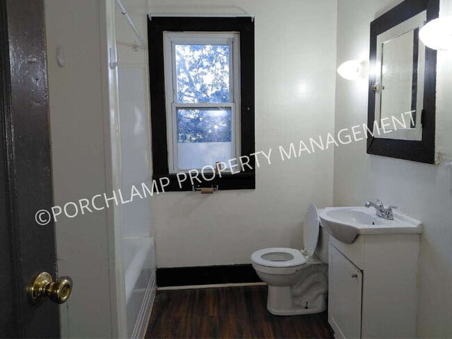 Building Photo - 505 Catawba Ave