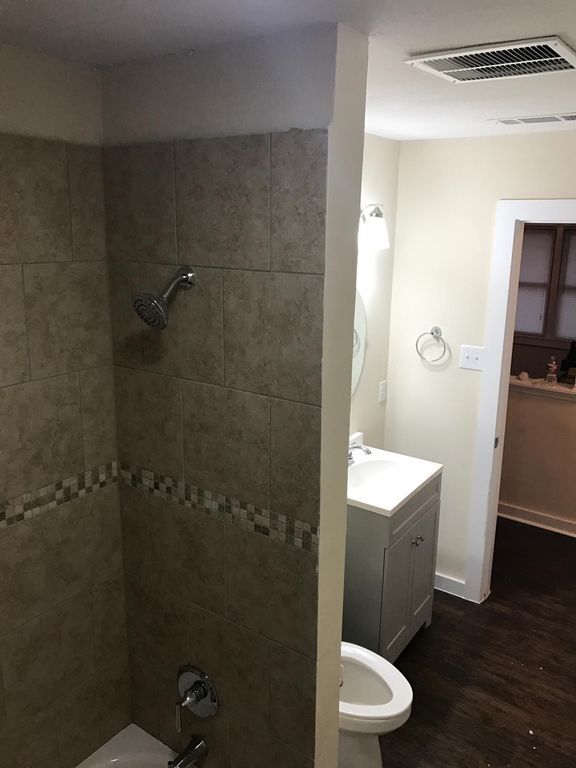 Building Photo - 3113 Babin Dr