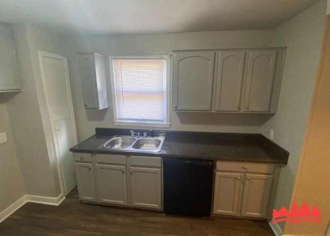 Building Photo - 2723 Supreme Ave