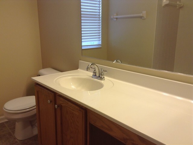 Building Photo - 3684 Bristol Lake Dr