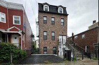 Building Photo - 585 Bramhall Ave