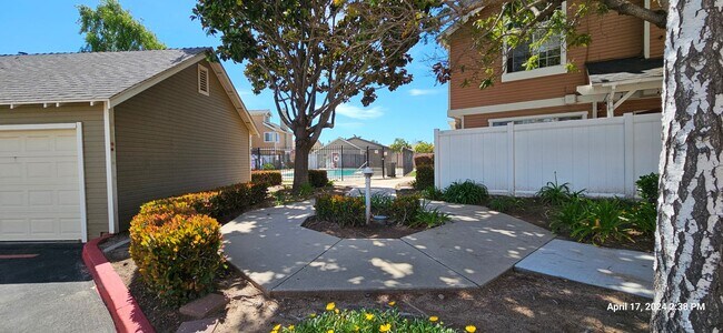 Building Photo - Centrally Located Village Green Two Story ...