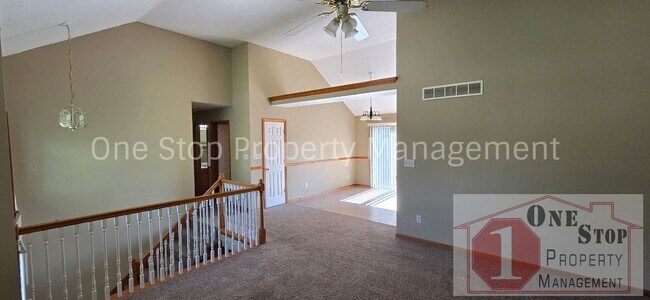 Building Photo - 4 Bedroom, 2.5 Bathroom home in Belton!