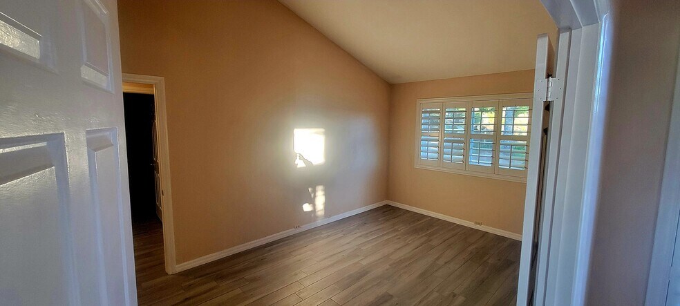 Den or 4th bedroom - 16139 Ladera Piedra Way