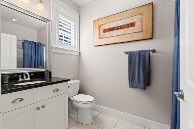 Building Photo - 4319 Sunset Beach Cir