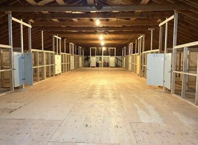 Building Photo - 16 Kenmar Dr