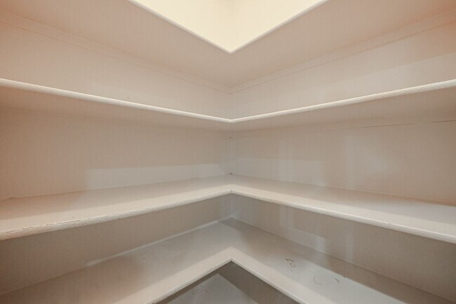 Building Photo - COMING SOON! Location! Fully remodelled 4B...