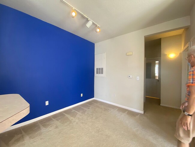 Building Photo - 9157 Lee Vista Blvd