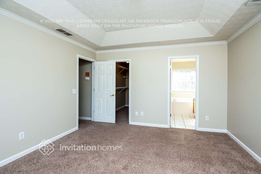 Building Photo - 10 Tara Ct