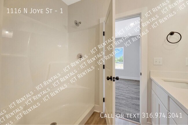 Building Photo - 1116 N Joye St