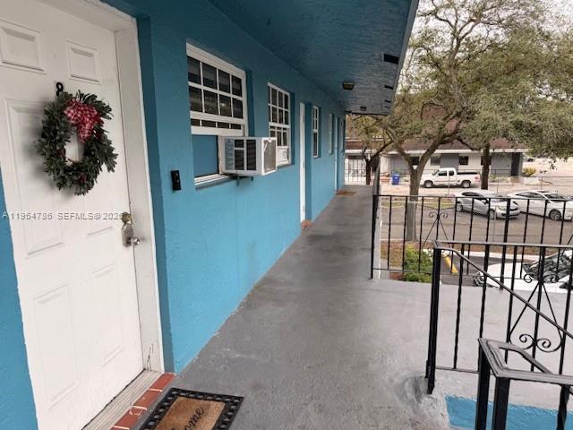 Building Photo - 123 N 61st Ave