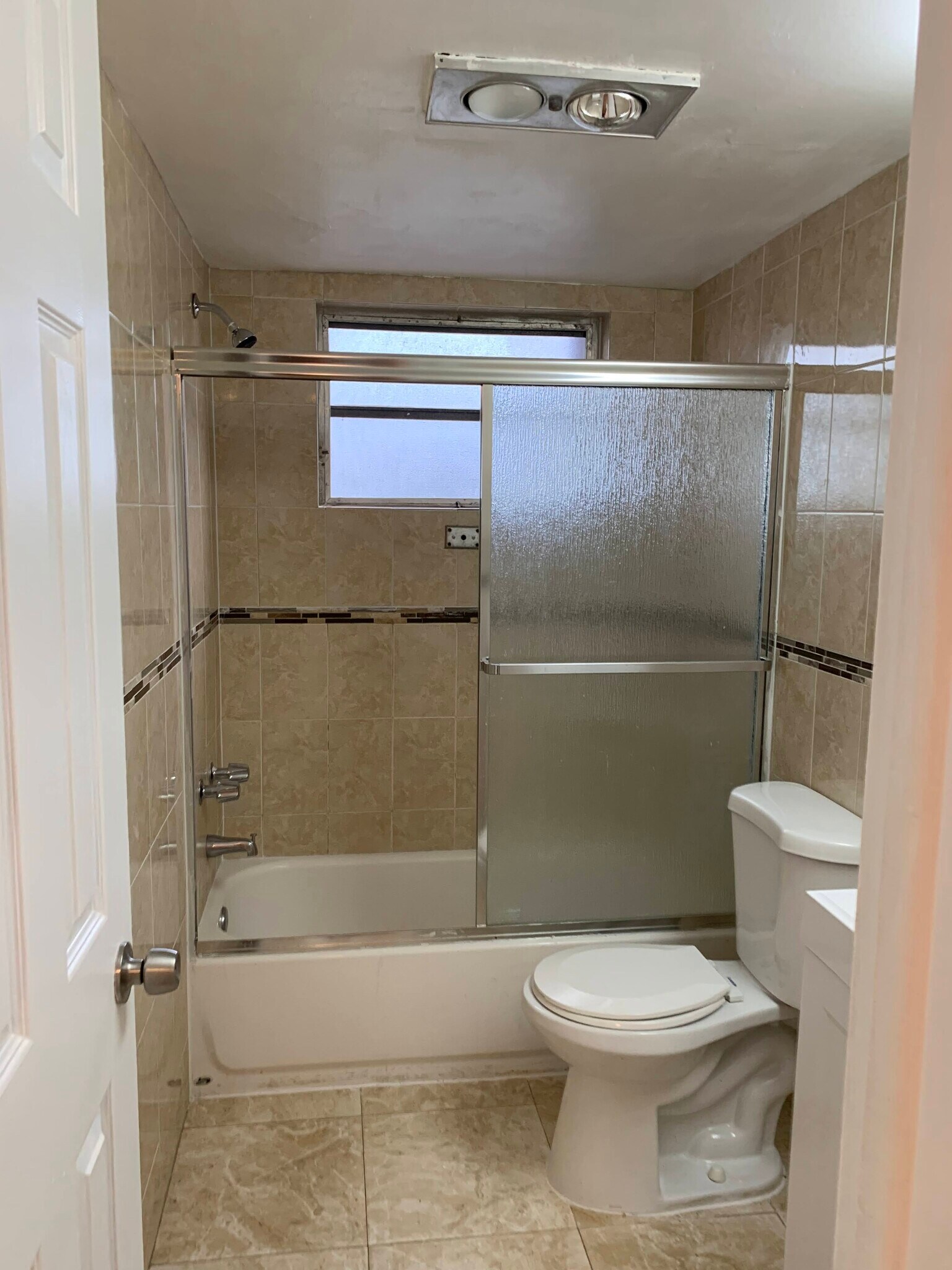 Building Photo - 180 NE 12th Ave