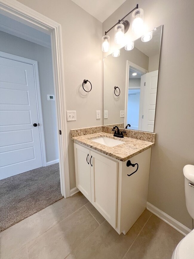 Building Photo - Move-In Specials Available! Must See-Stunning 5-Bedroom Home in 37043!!