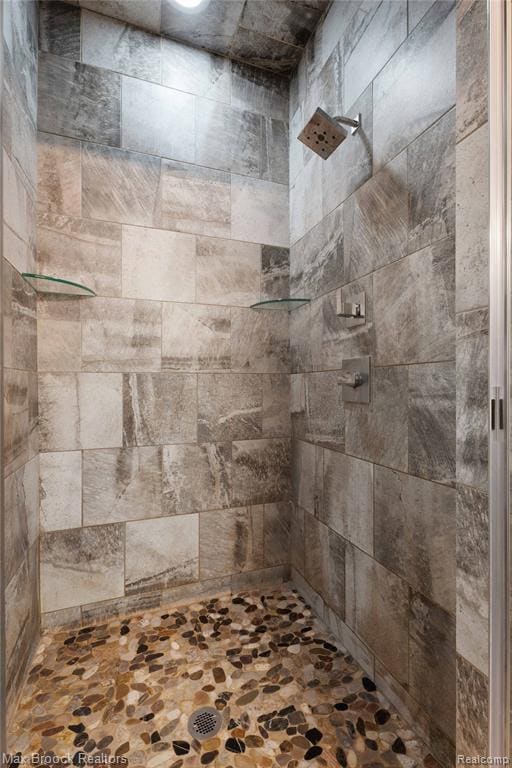 Building Photo - 431 S Eton St