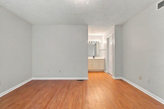 Building Photo - 119 Crosskey Rd