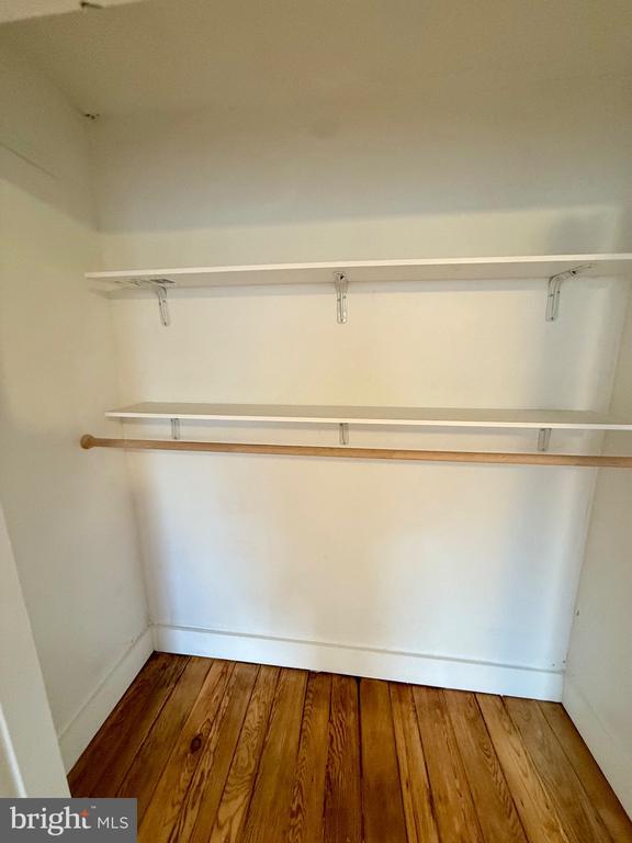 Building Photo - 1249 E Oxford St