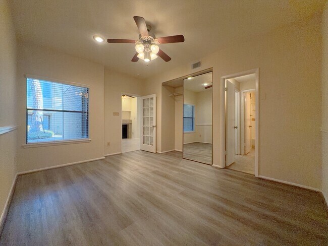 Building Photo - 7900 Bissonnet St