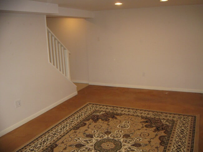 Building Photo - 9254 Sappington Rd