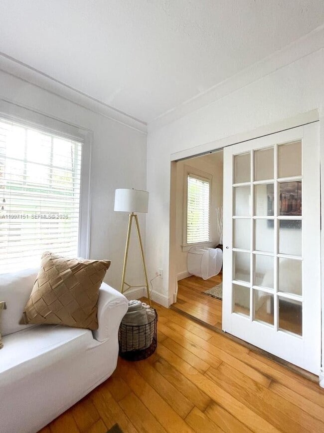 Building Photo - 1611 Michigan Ave