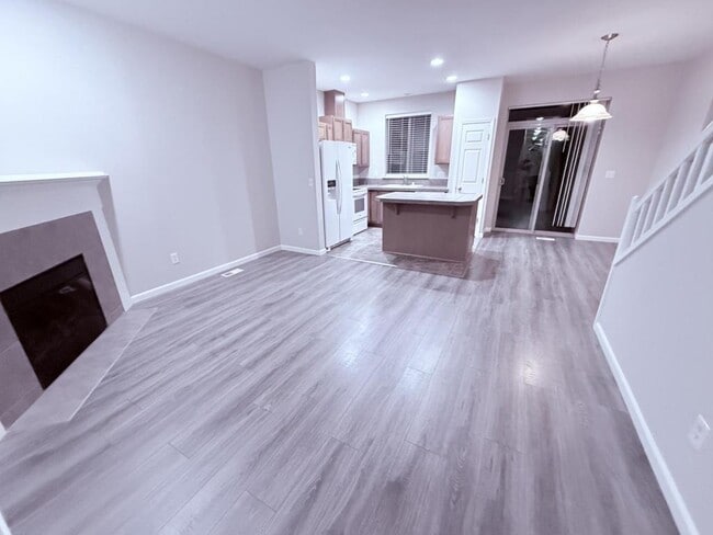 Building Photo - 13102 NE 26th St