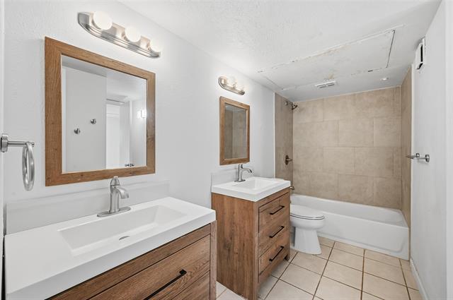 Building Photo - 4645 Carr St