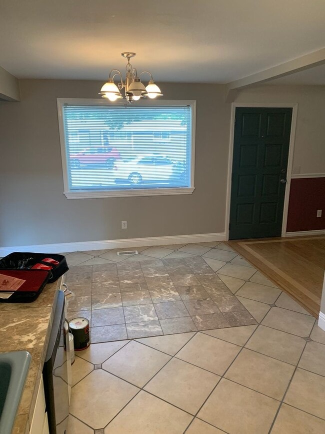 Building Photo - Recently Remodeled home on the Boise Bench!!!