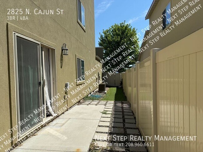 Building Photo - 2825 N Cajun Ln