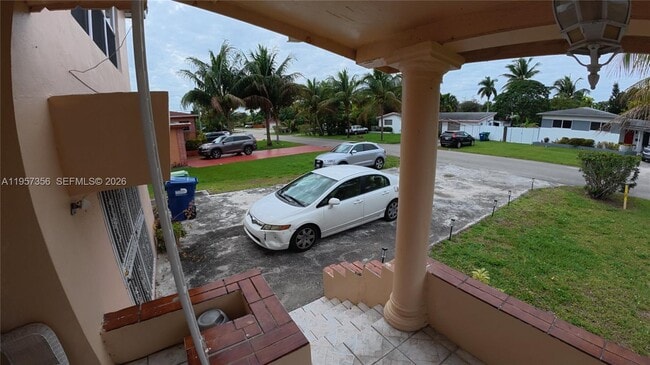 Building Photo - 14931 NE 7th Ct