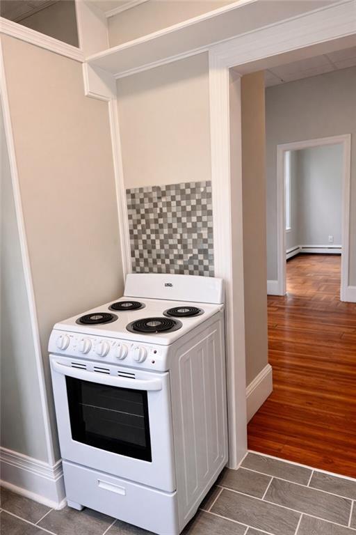 Building Photo - 123 Cottage St.