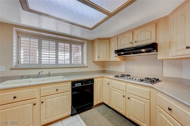 Building Photo - 6317 W Canyon Ridge Dr