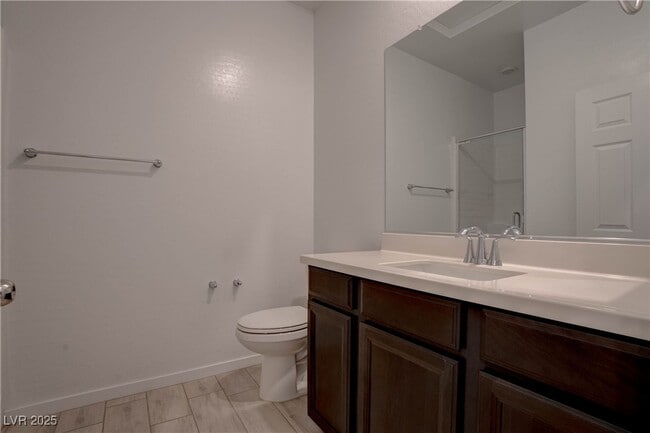 Building Photo - 5730 Sky Pointe Dr