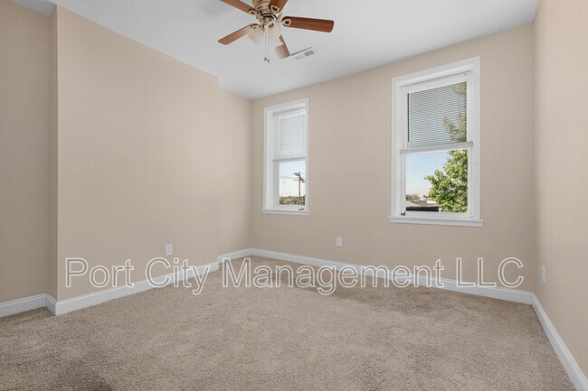 Building Photo - 2534 McCulloh St