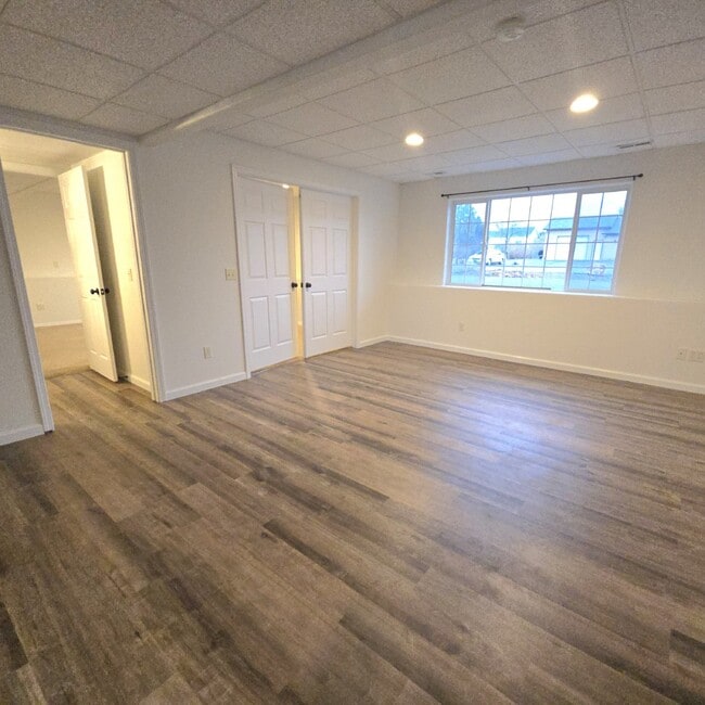 Building Photo - Remodeled 3 bedroom, 2 bathroom, 2 car garage + shop