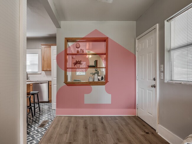 Building Photo - 1501 Gladstone Terrace