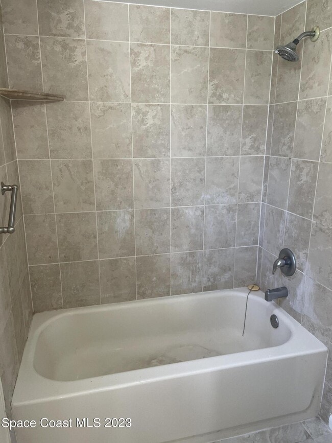 Building Photo - 284 Sylvia Rd