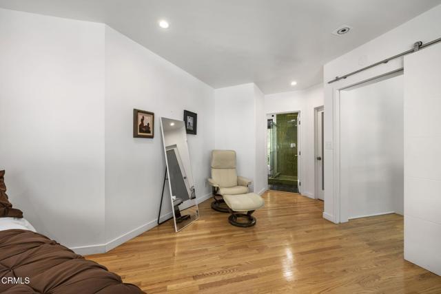 Building Photo - 3551 Dixie Canyon Pl