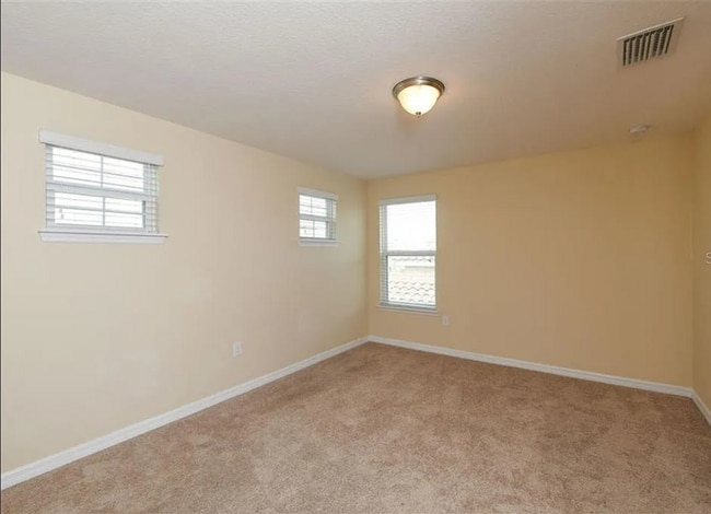 Building Photo - 2948 Oriole Dr