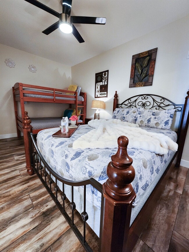 Building Photo - 16819 Front Beach Rd