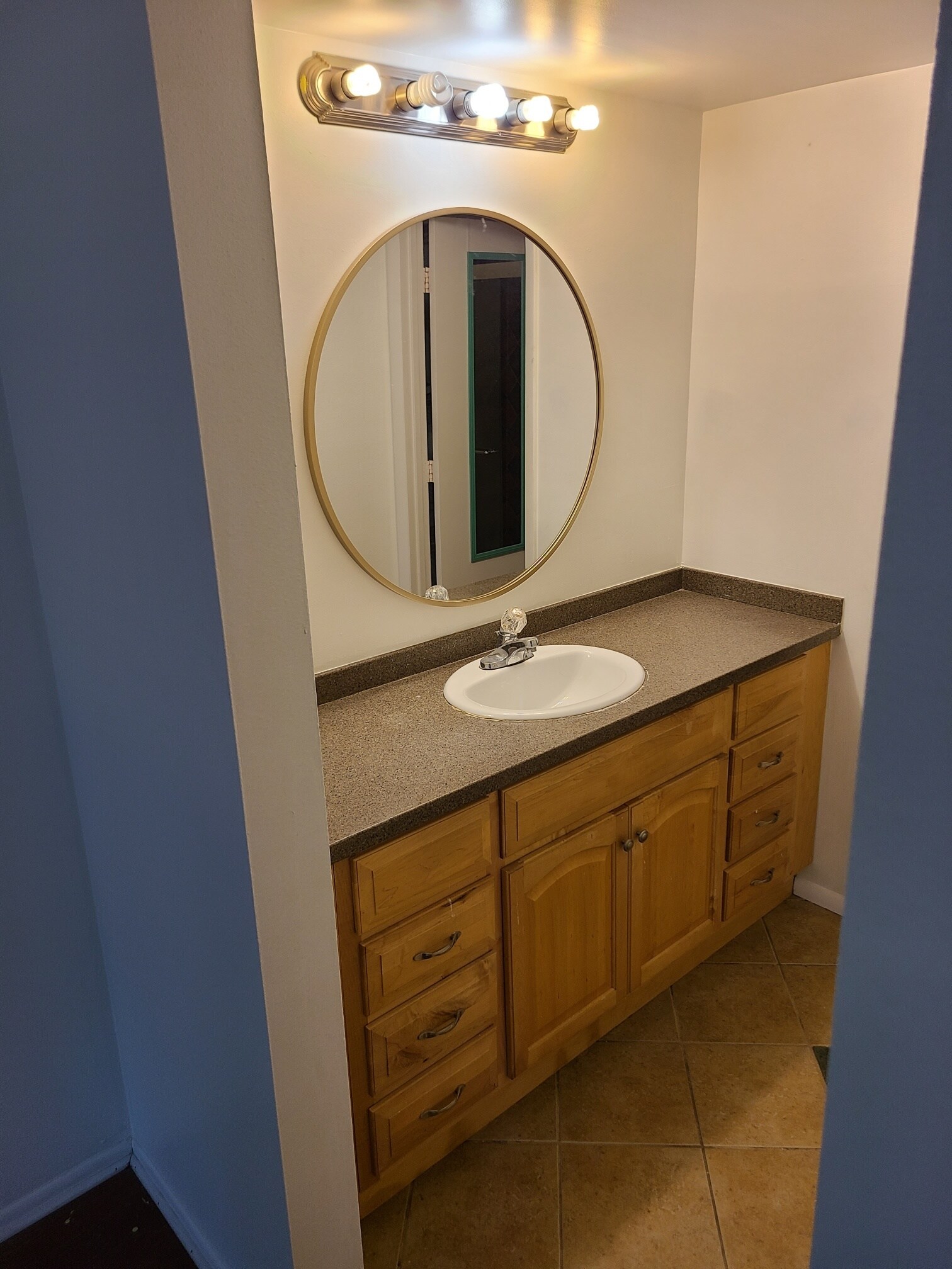 Building Photo - 5647 Summer Side Ln