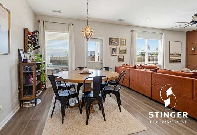 Building Photo - 1214 Danner Dr