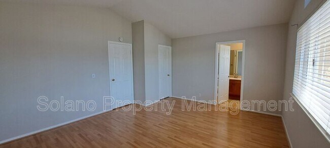 Building Photo - 320 Stamper Cir