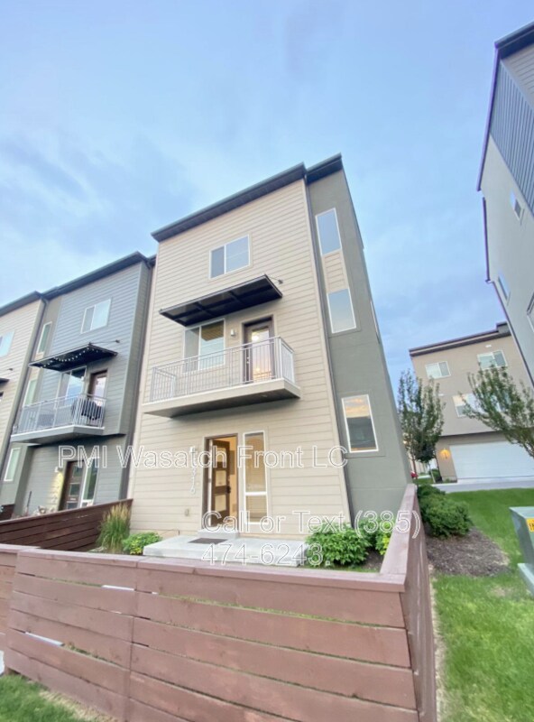 Building Photo - 5316 Solafax Ln