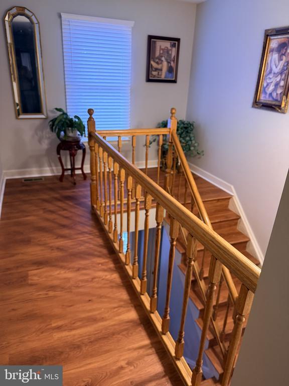 Building Photo - 105 Huckleberry Dr