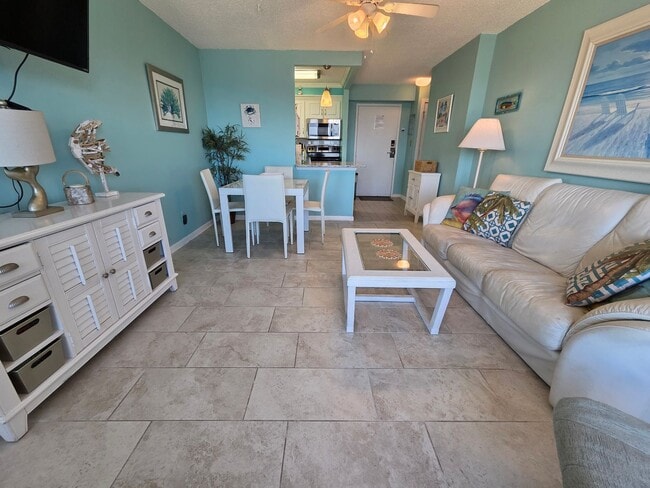 Building Photo - DOLPHIN RUN CONDOMINIUM